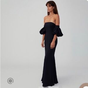 Puff Sleeve Maxi Dress Gown in Pink Nude Champagne. Brand is Fame and Partners.